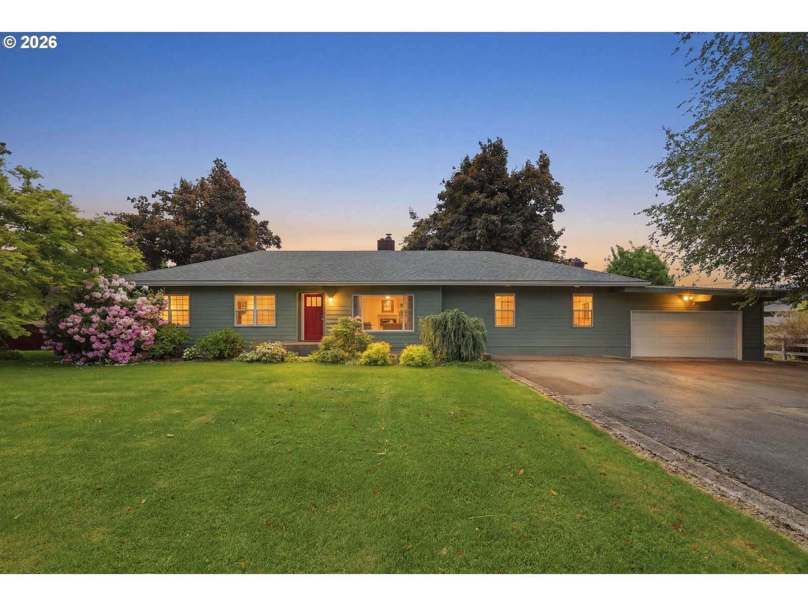 Listing photo 1 of 6