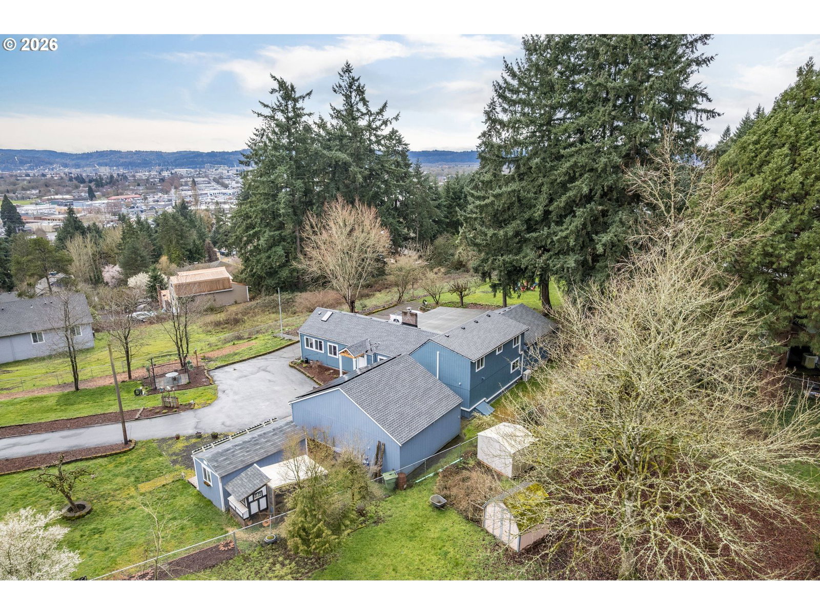 Primary listing photo, 2337 W CASTLEMAN ST, Longview, WA, 98632