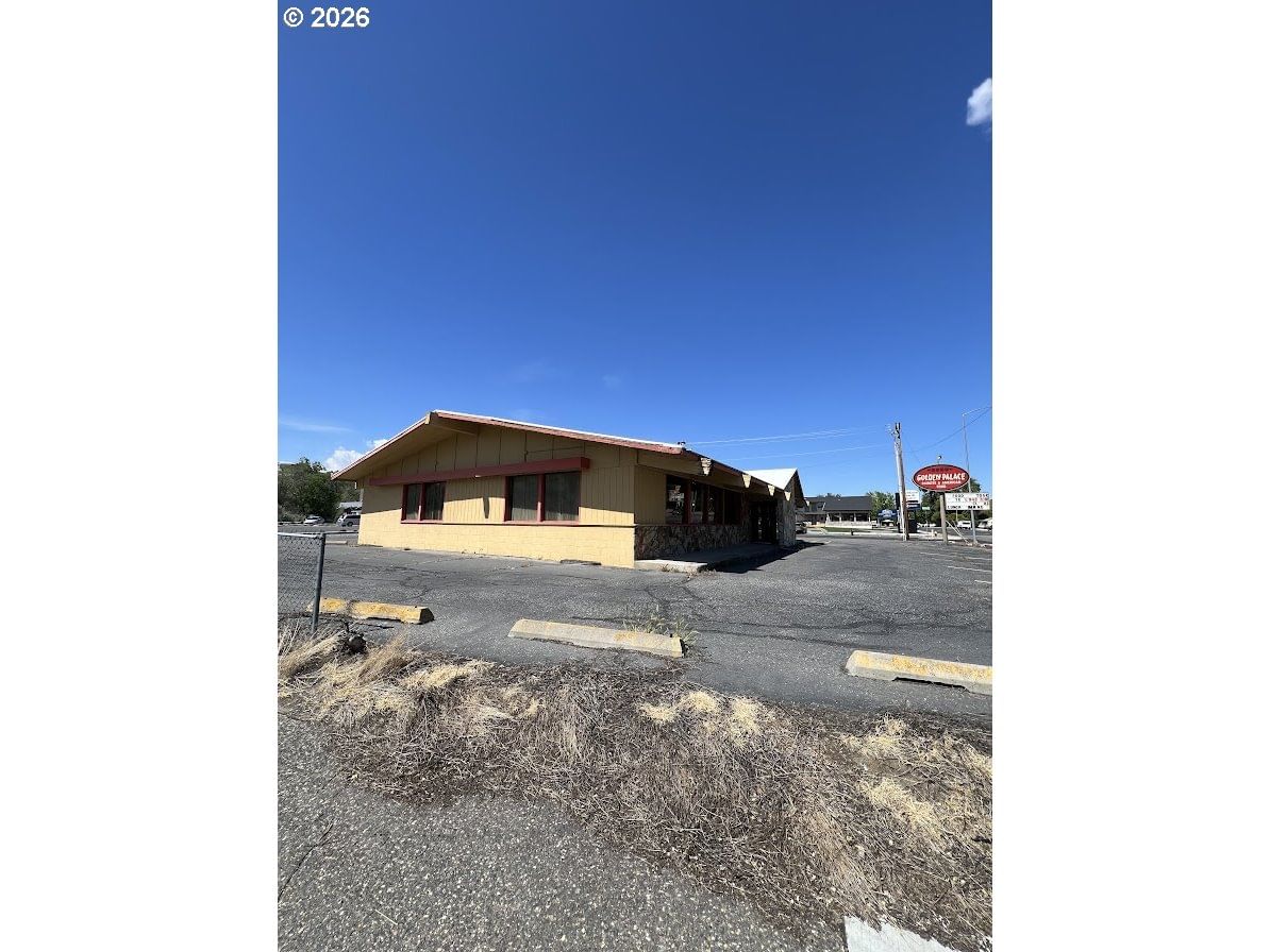 Listing photo 1 of 1