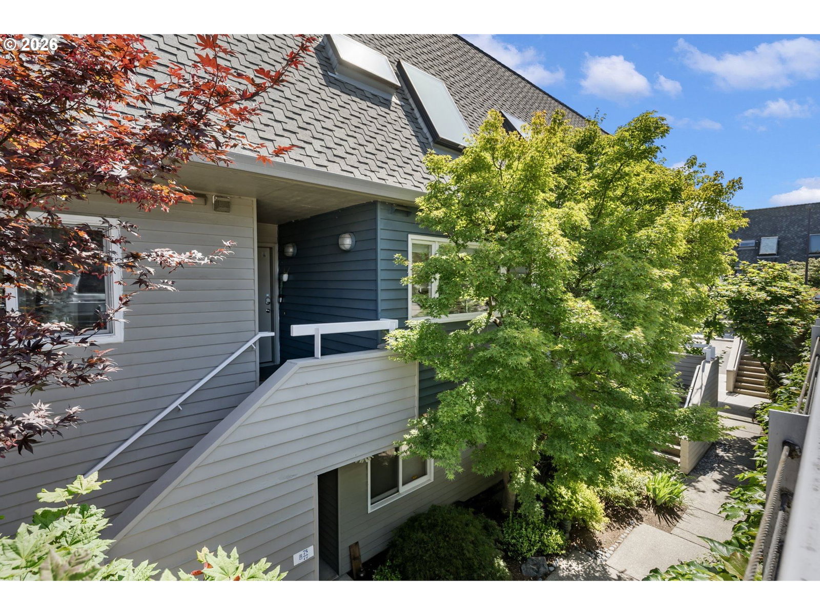 75 N HAYDEN BAY DR