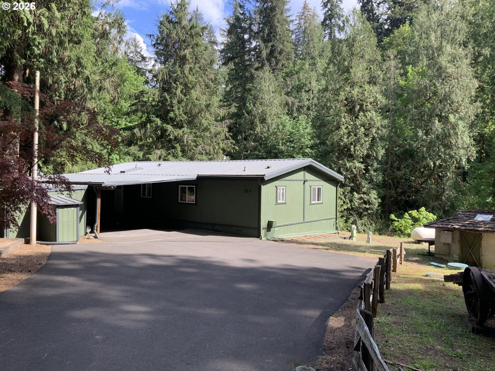 Listing photo 1 of 6