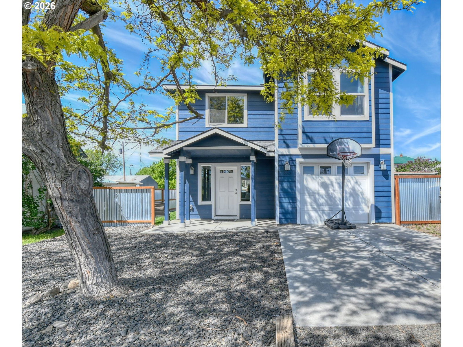 Listing photo 1 of 6