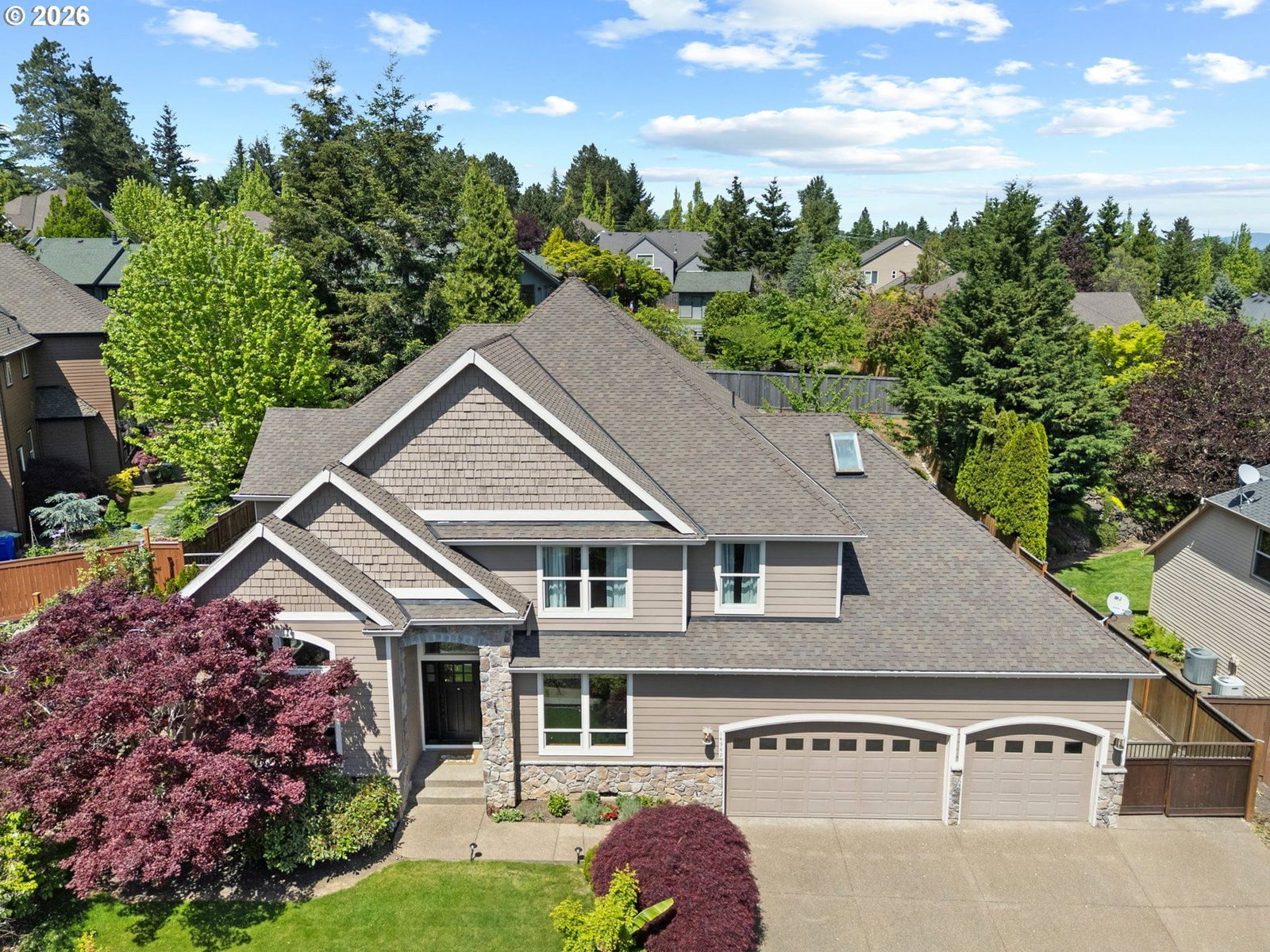 Listing photo 1 of 6