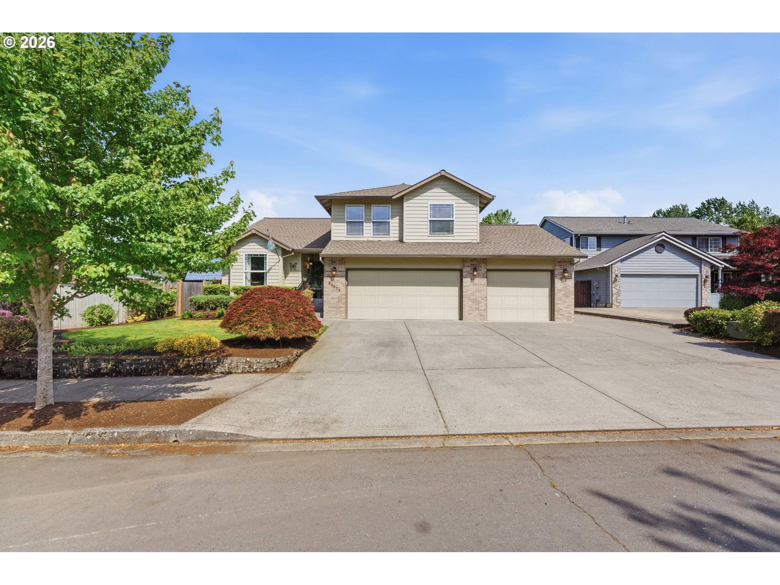 Listing photo 1 of 6
