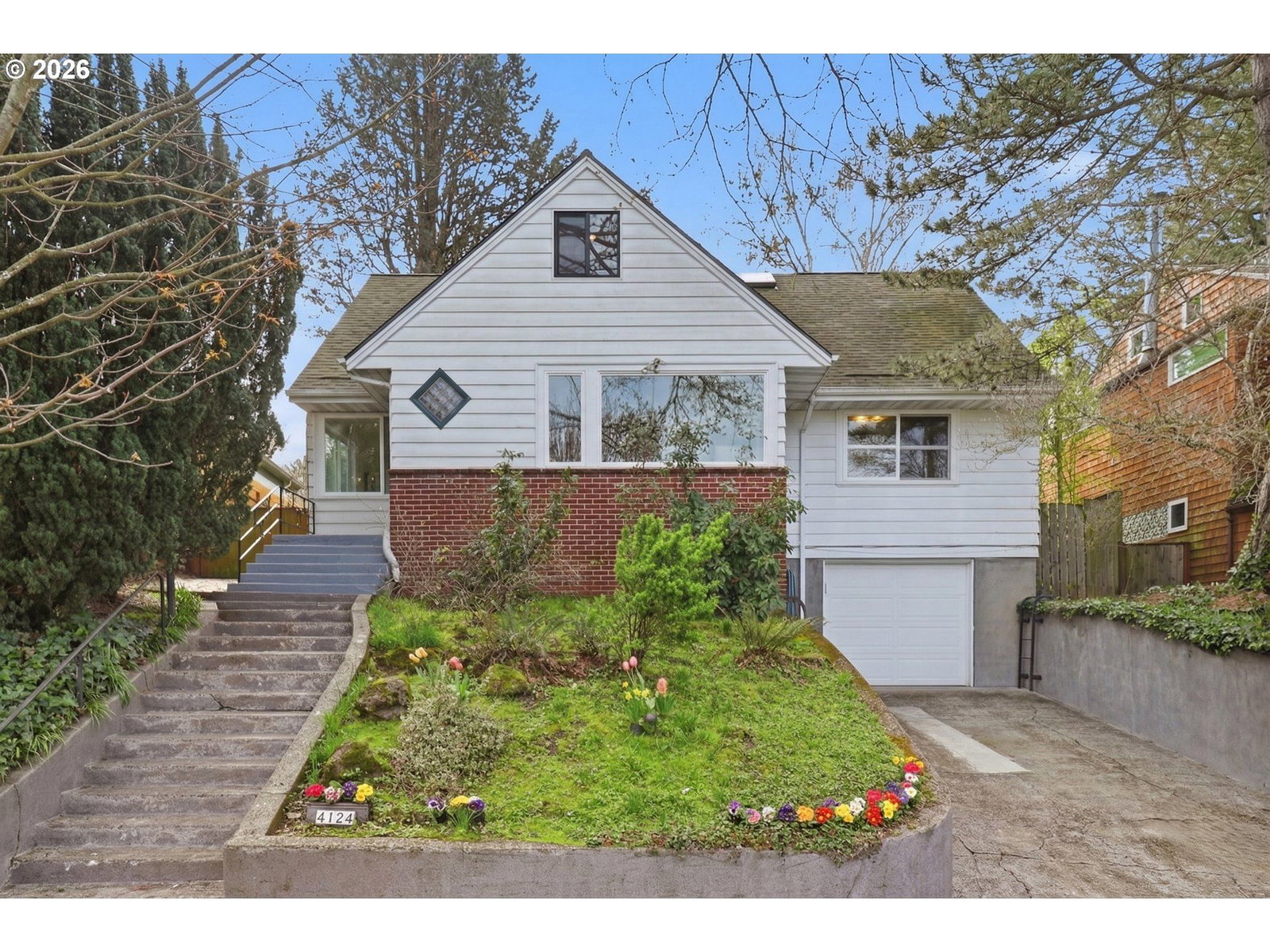 Primary listing photo, 4124 SE ASH ST, Portland, OR, 97214