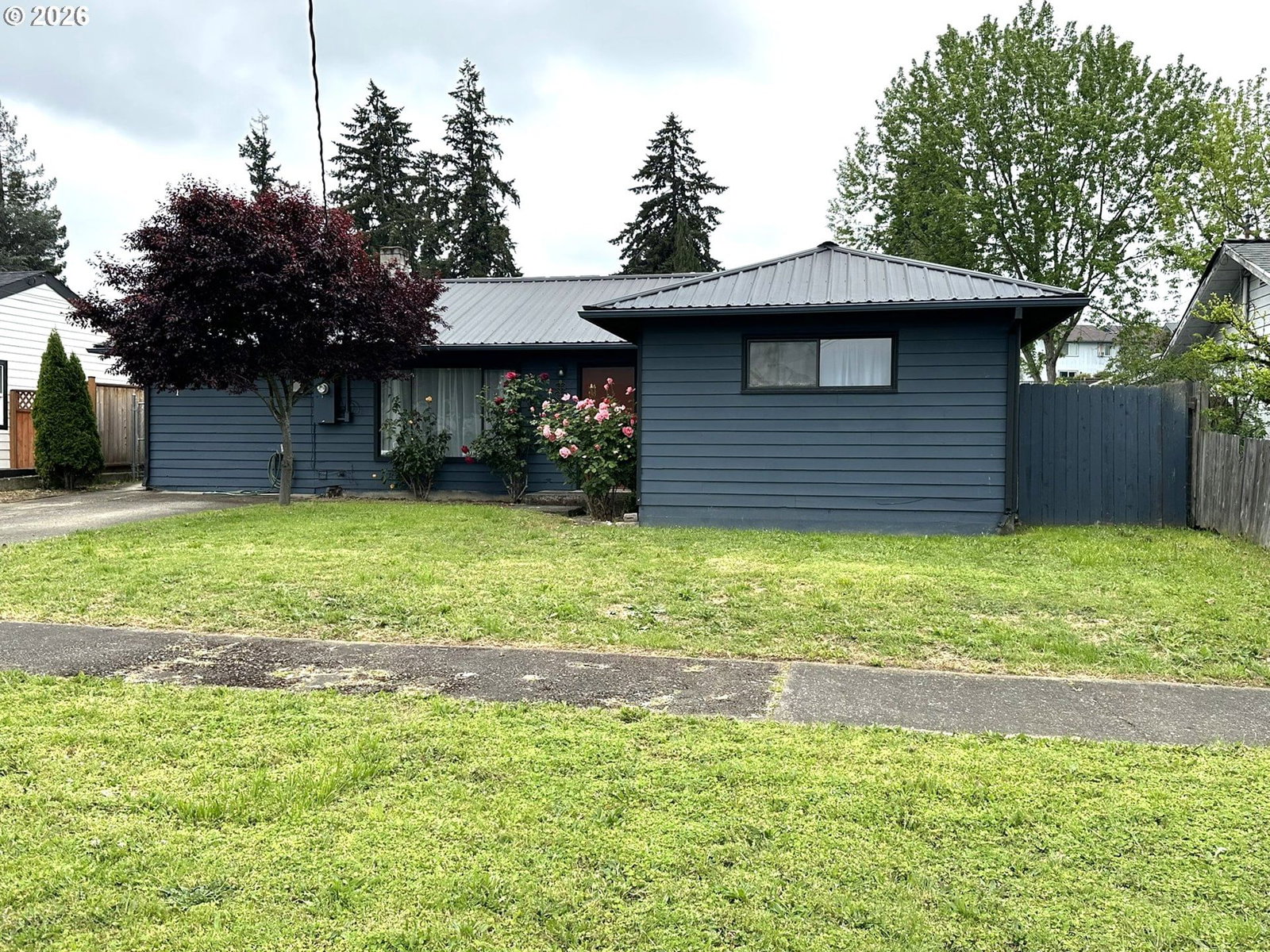 Listing photo 1 of 6