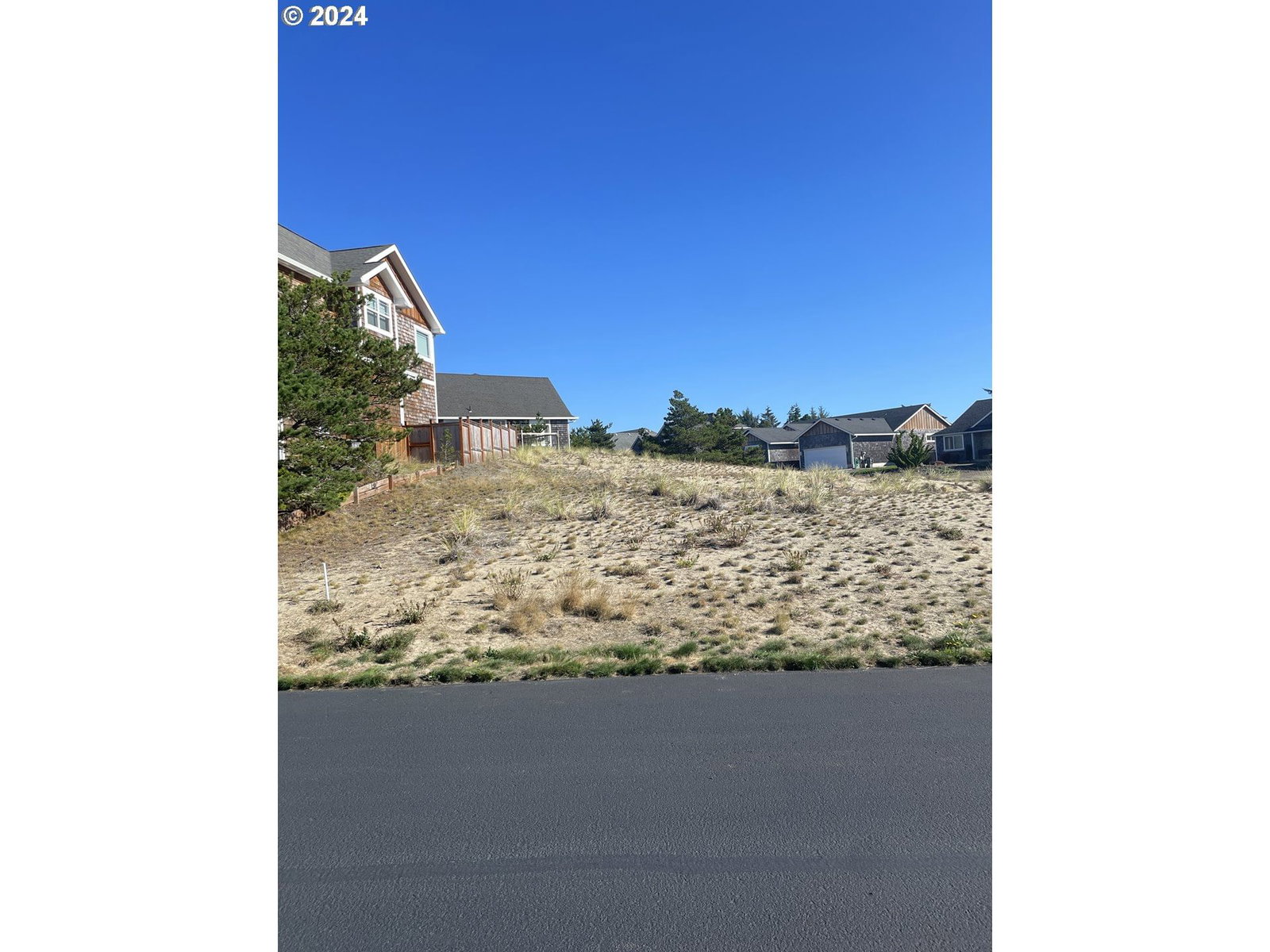 Listing photo 1 of 1