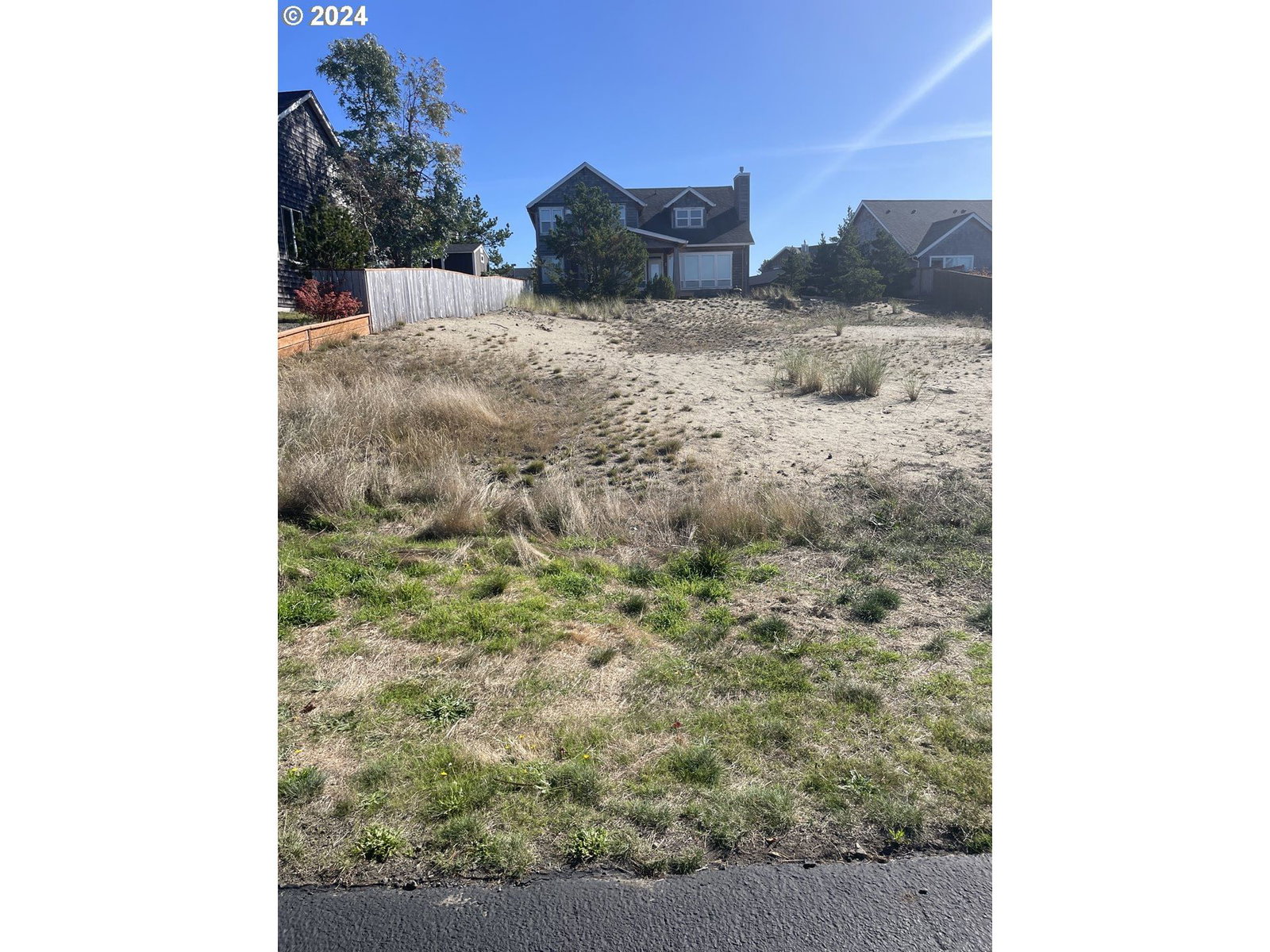 Listing photo 1 of 1