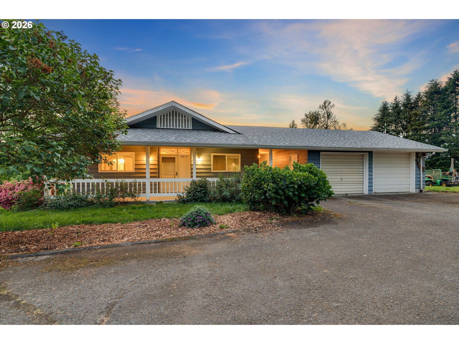 Listing photo 1 of 6