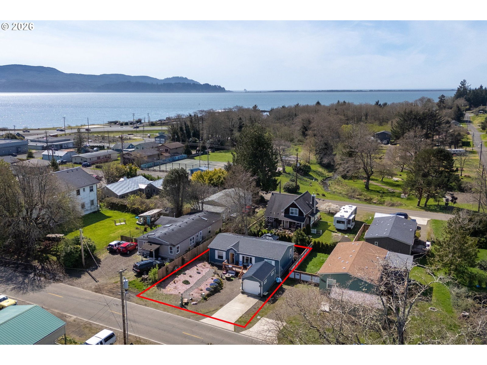 Listing photo 1 of 6