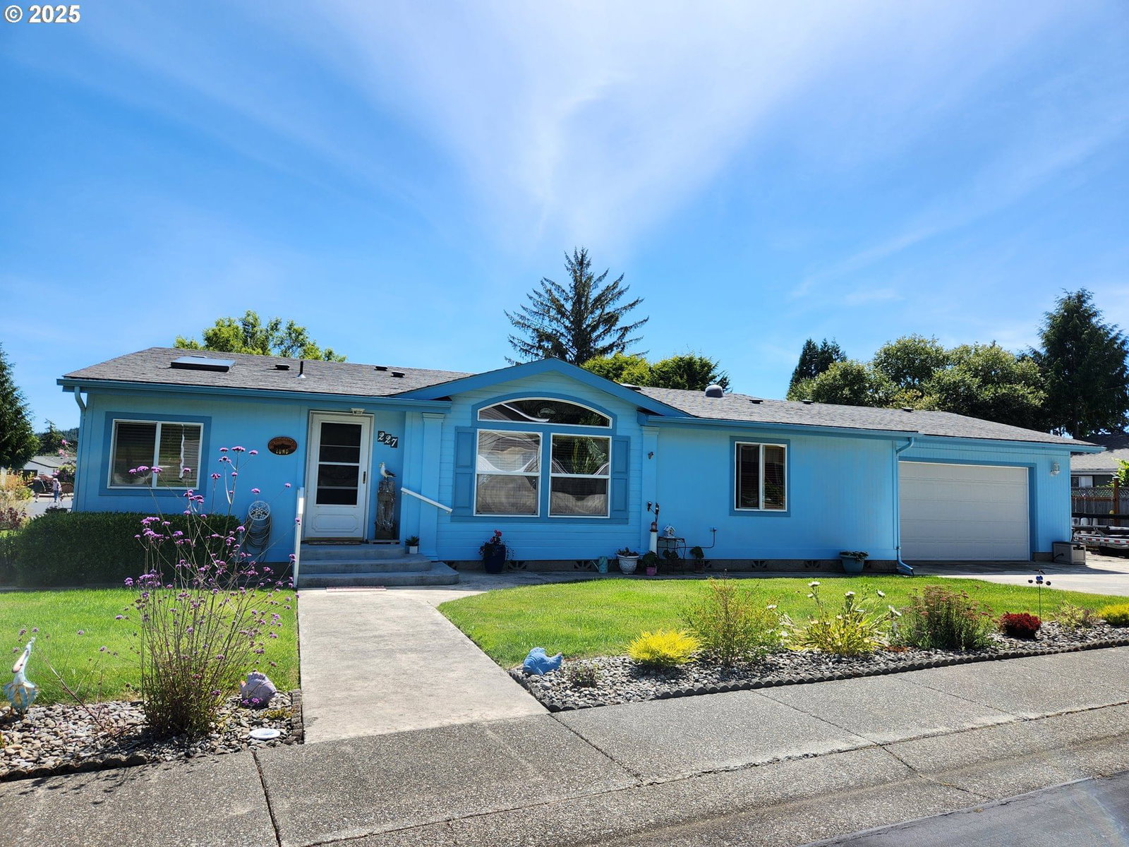 Primary listing photo, 227 LAKELAND DR, Lakeside, OR, 97449