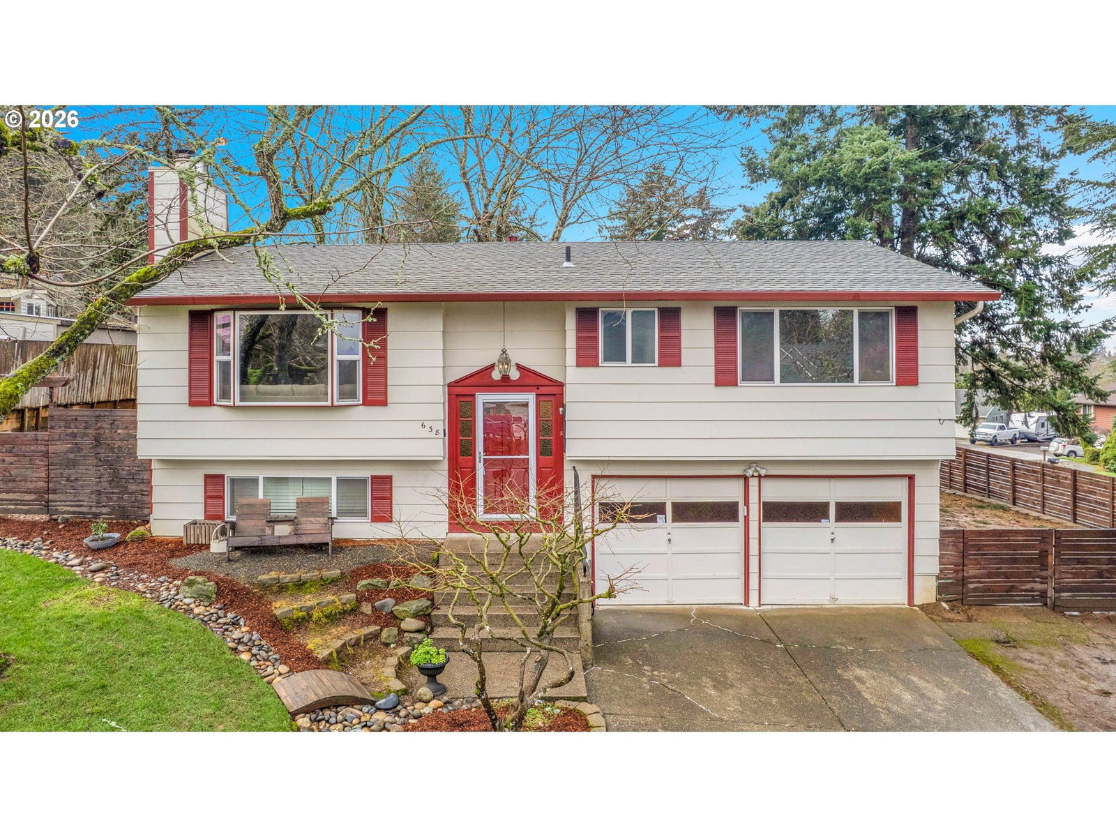 Primary listing photo, 638 SW 7TH ST, Gresham, OR, 97080
