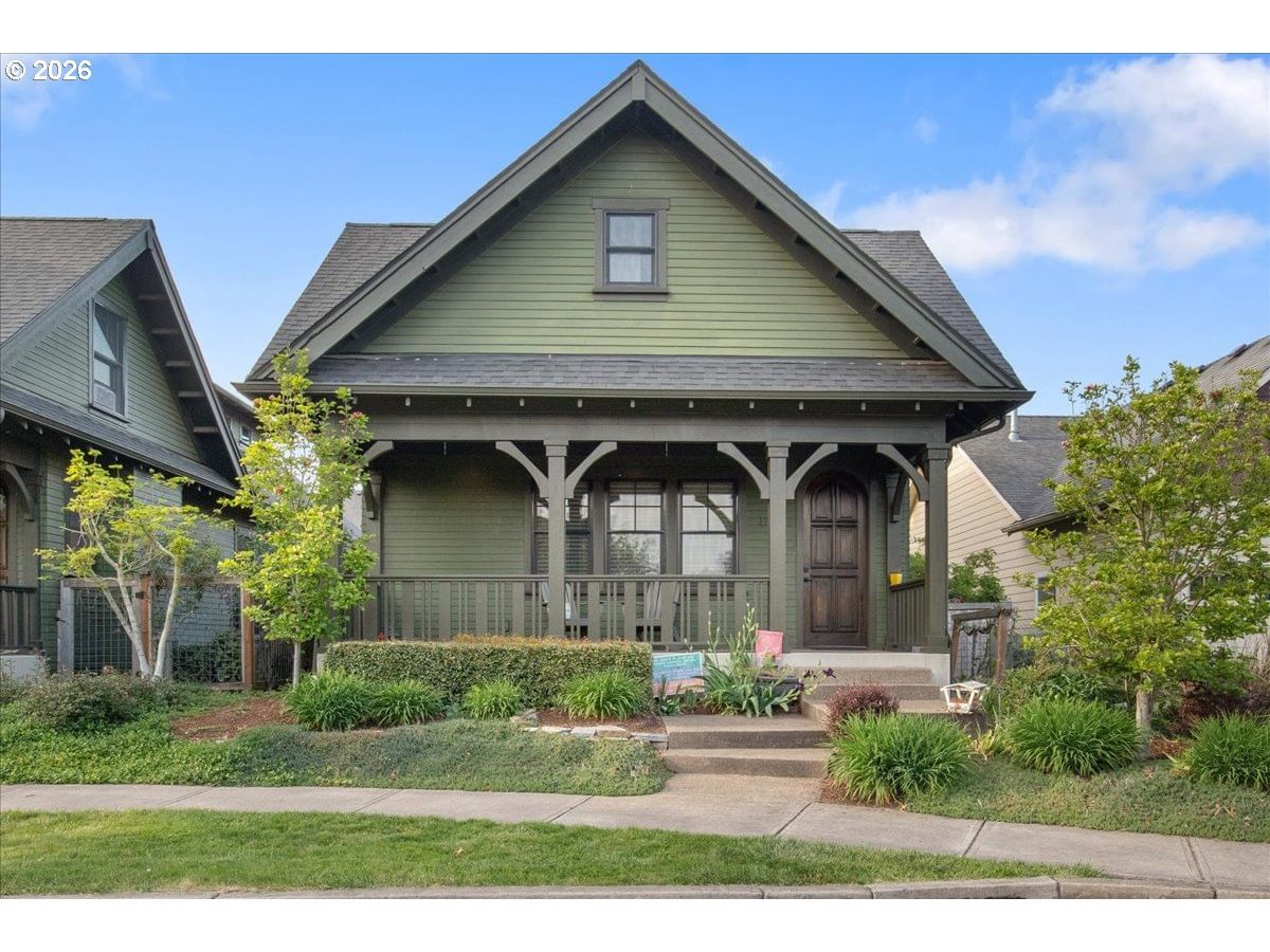 Listing photo 1 of 6