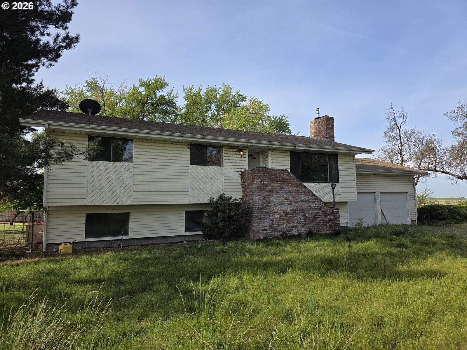 Listing photo 1 of 6
