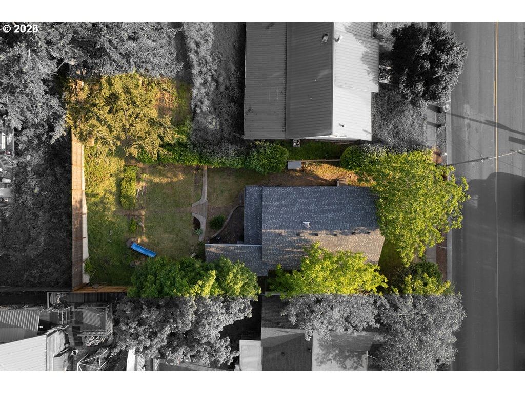 Listing photo 1 of 6