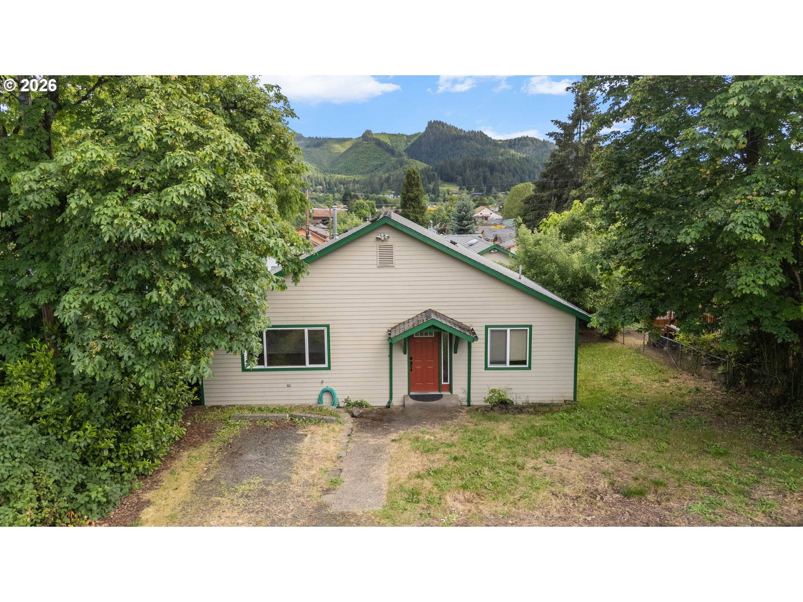 Listing photo 1 of 6