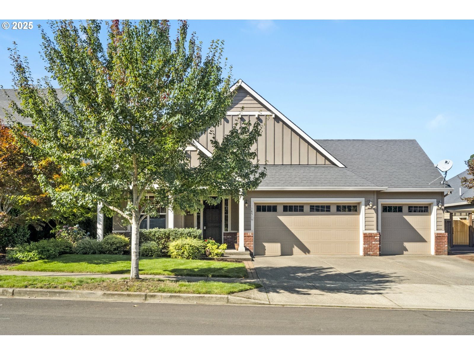 Primary listing photo, 18515 ALADDIN WAY, Oregon City, OR, 97045