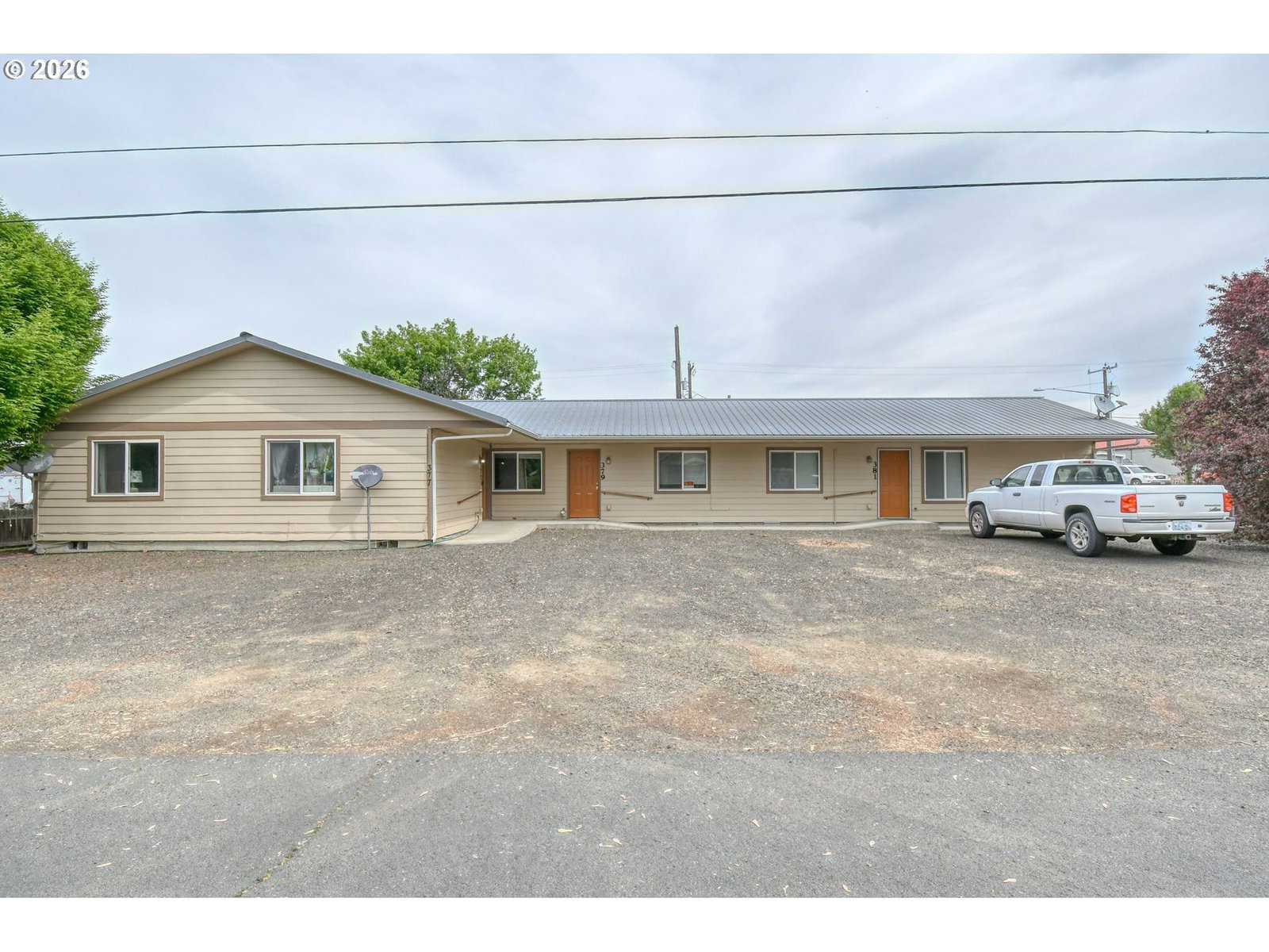 Listing photo 1 of 6