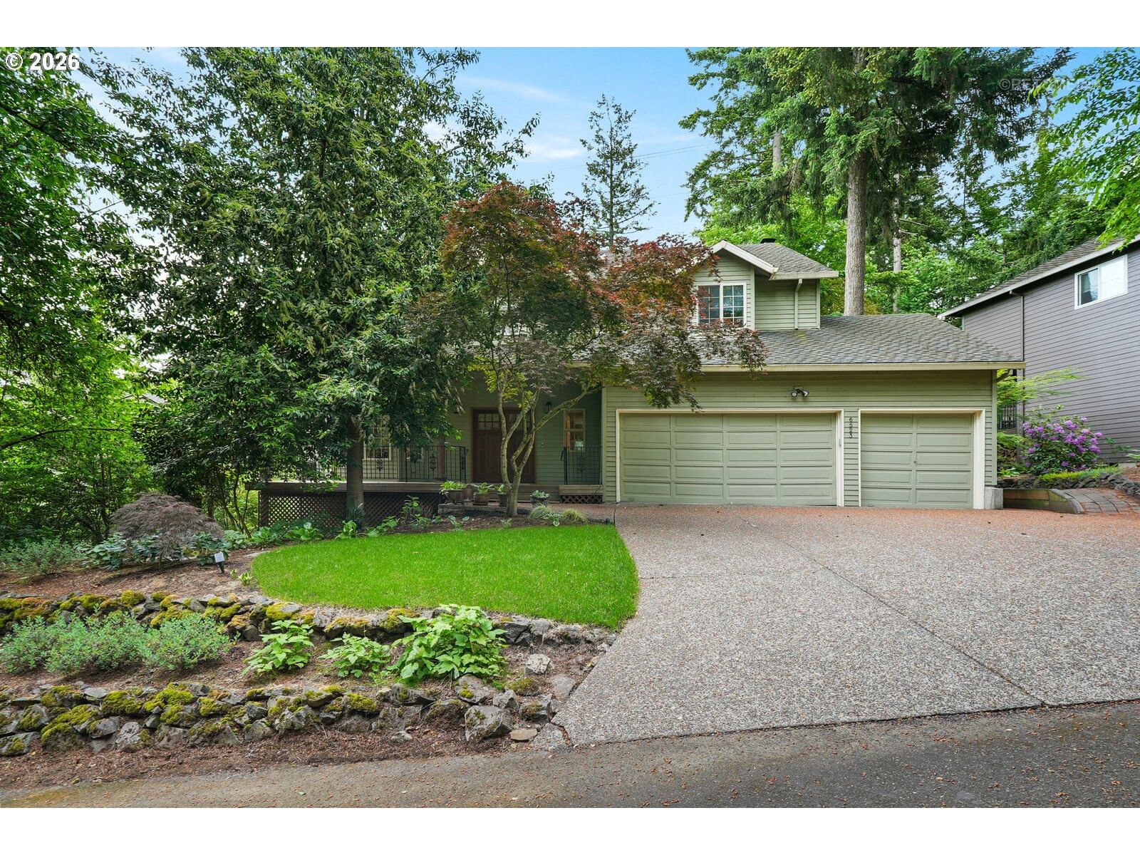 Listing photo 1 of 6