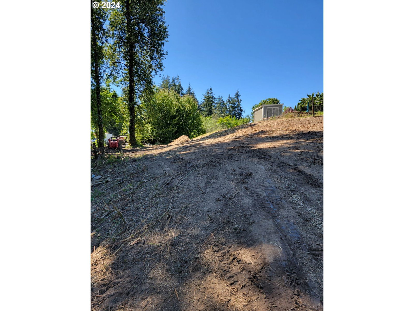 Listing photo 1 of 6