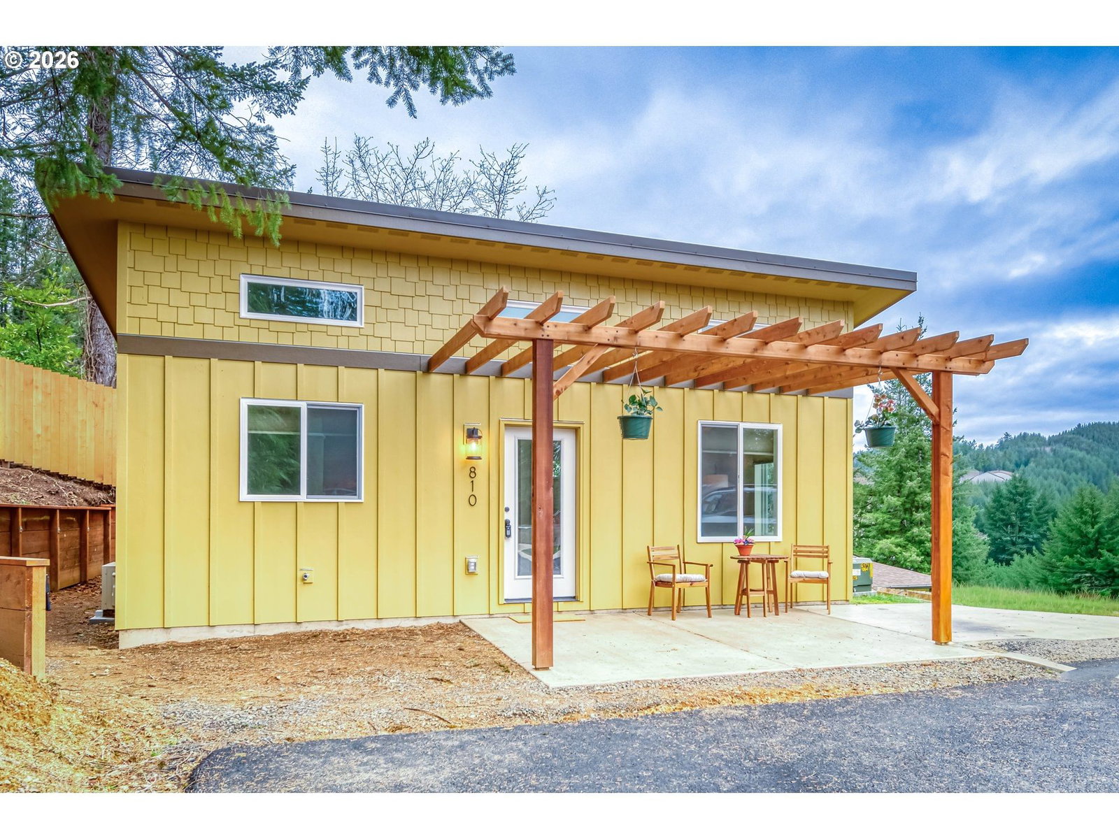Primary listing photo, 810 SE BEAVER ST, Toledo, OR, 97391