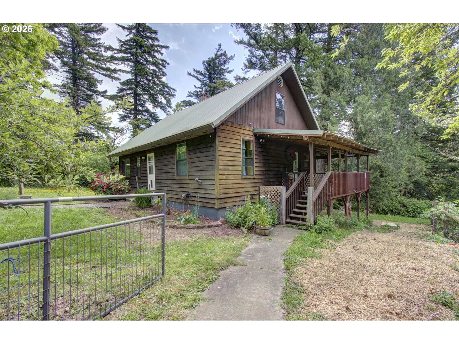 Listing photo 1 of 6