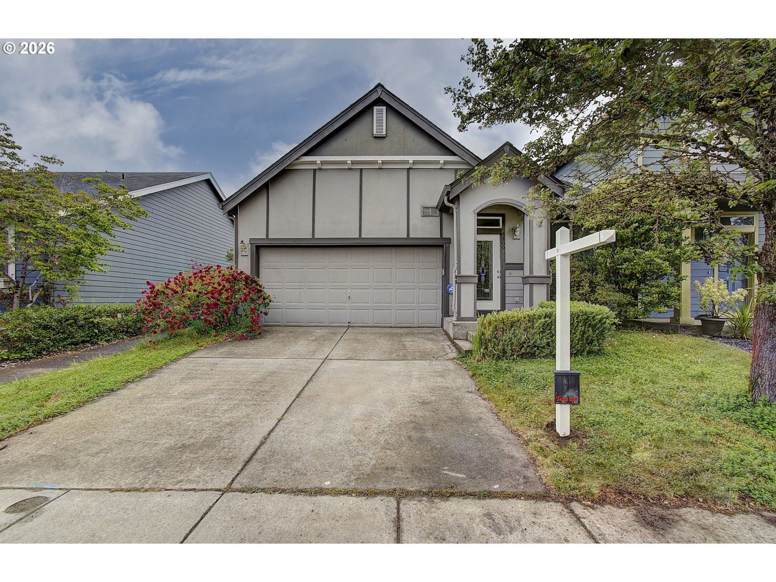 Listing photo 1 of 6