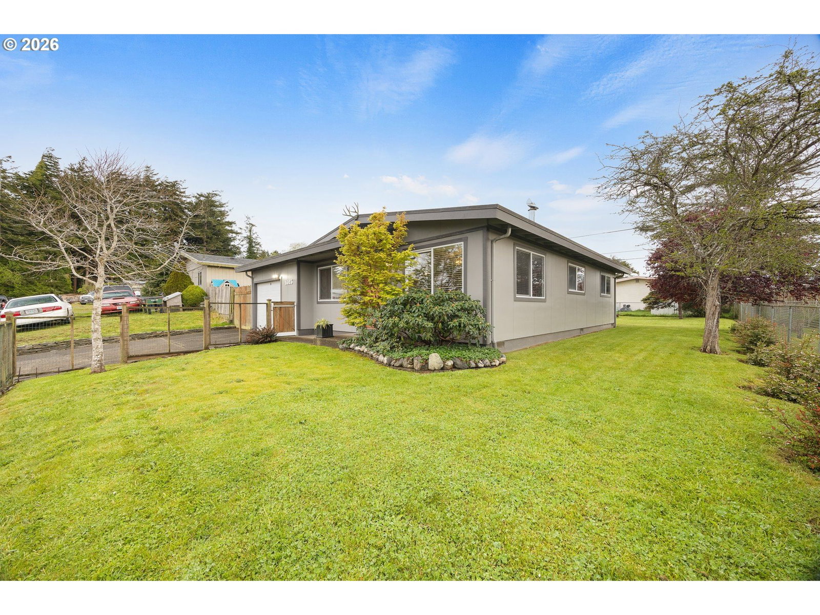Primary listing photo, 1025 GARFIELD AVE, Coos Bay, OR, 97420