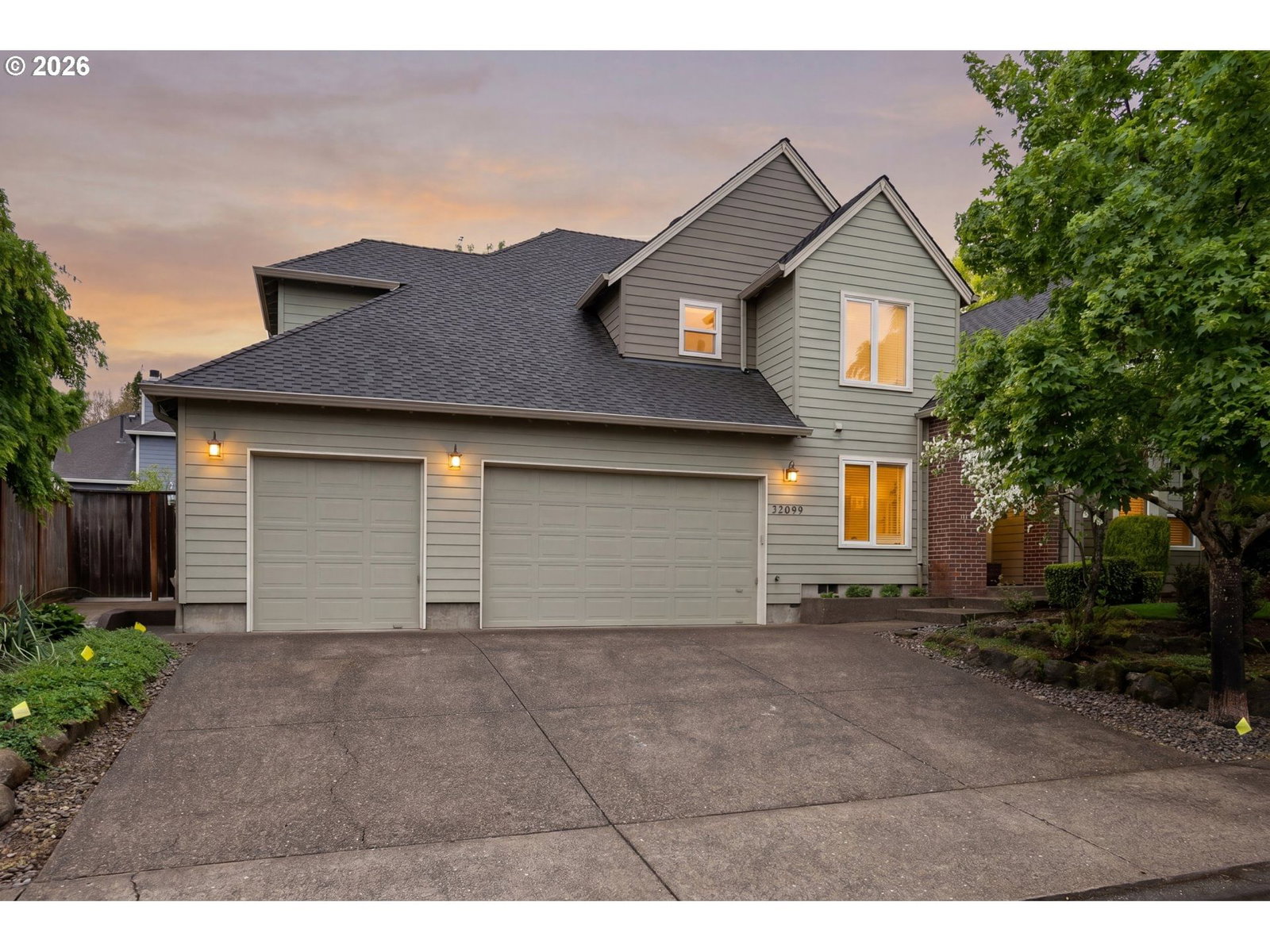 Primary listing photo, 32099 SW WILLAMETTE WAY E, Wilsonville, OR, 97070