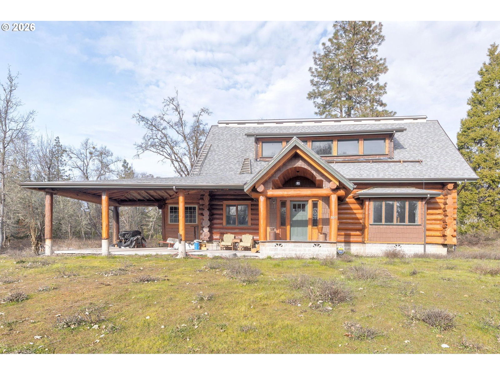 Listing photo 1 of 6