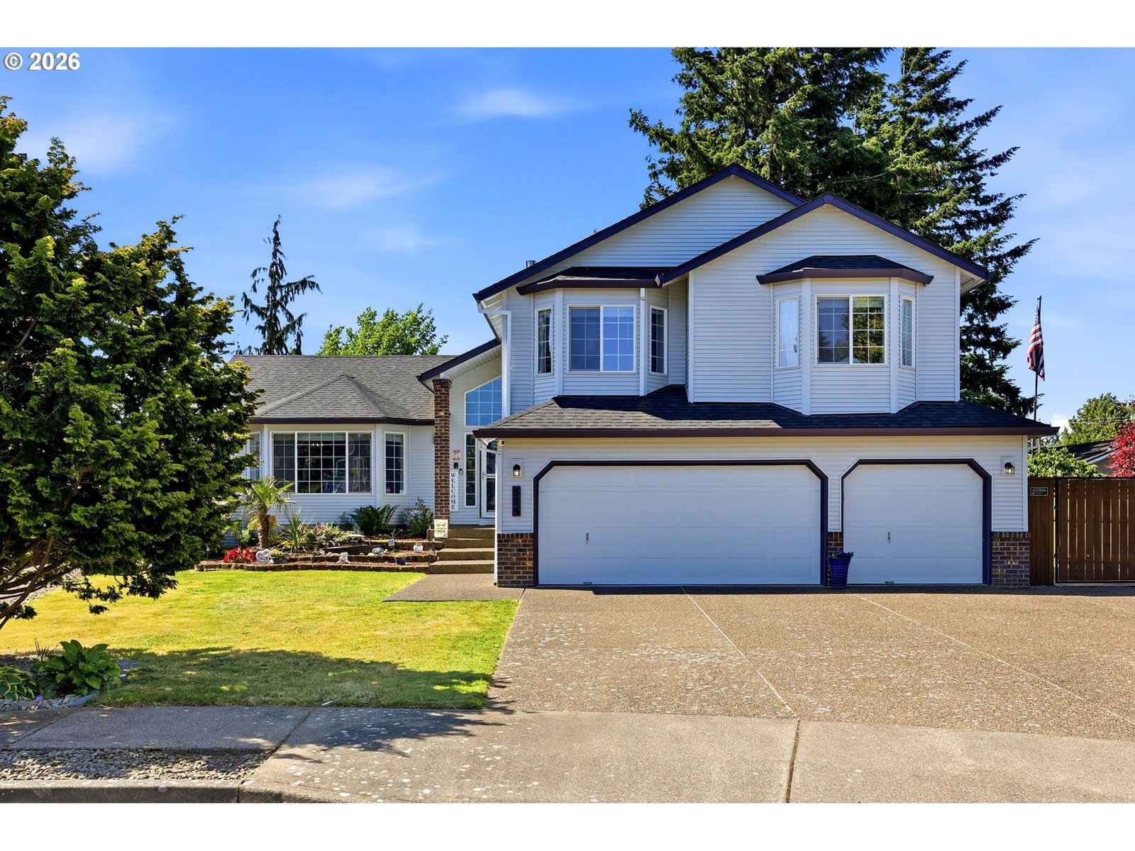 554 SW 12TH CIR