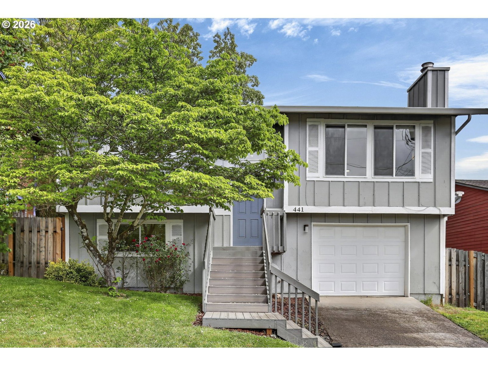 Listing photo 1 of 6