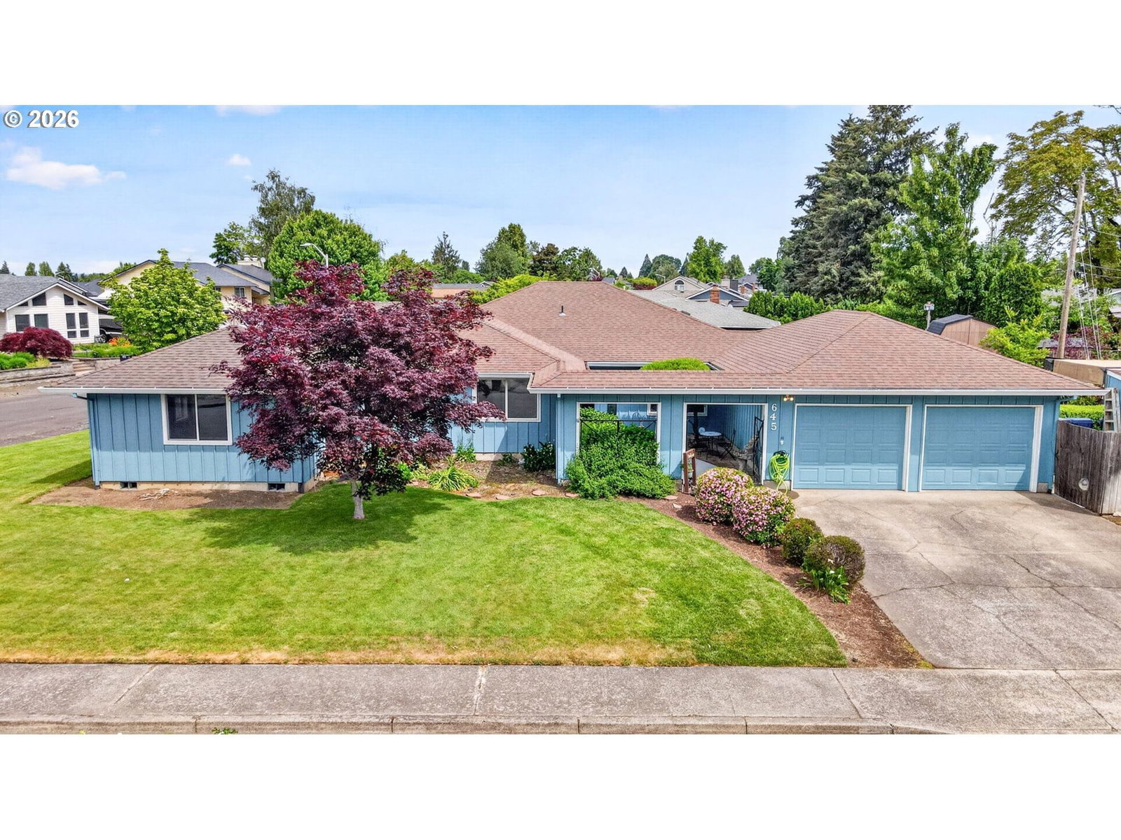 Listing photo 1 of 6