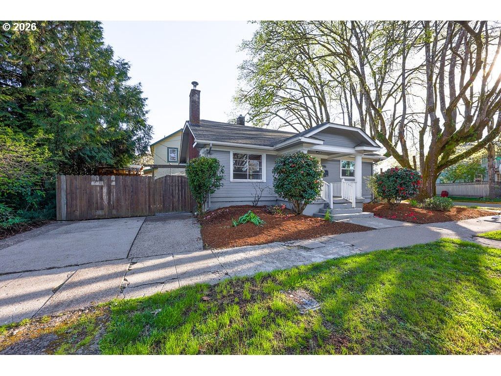Primary listing photo, 996 W 8TH AVE, Eugene, OR, 97402