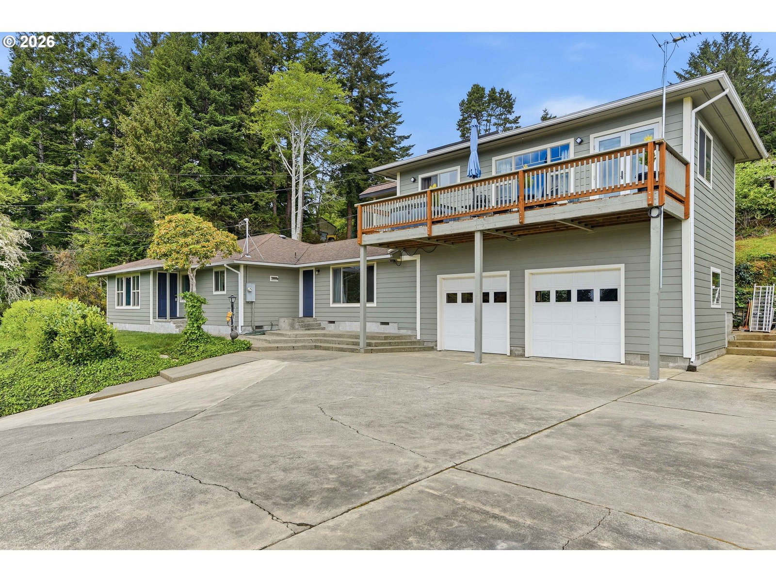 Listing photo 1 of 6