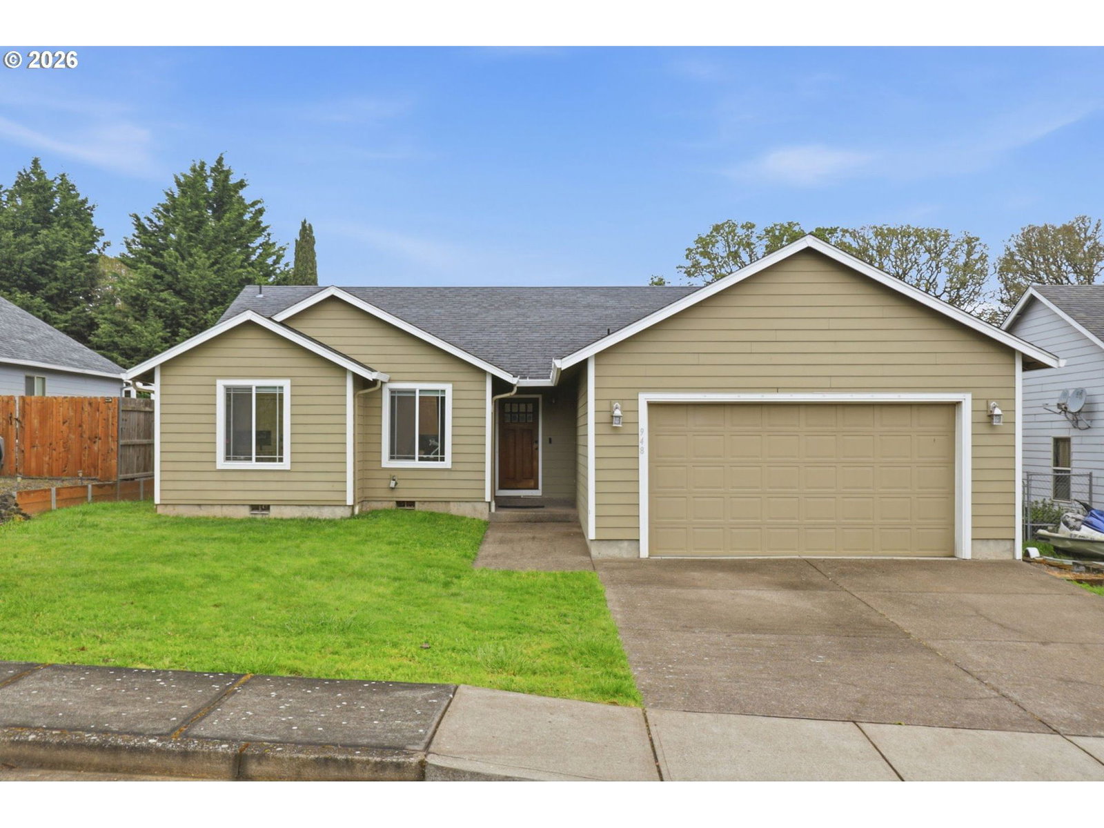 Listing photo 1 of 6