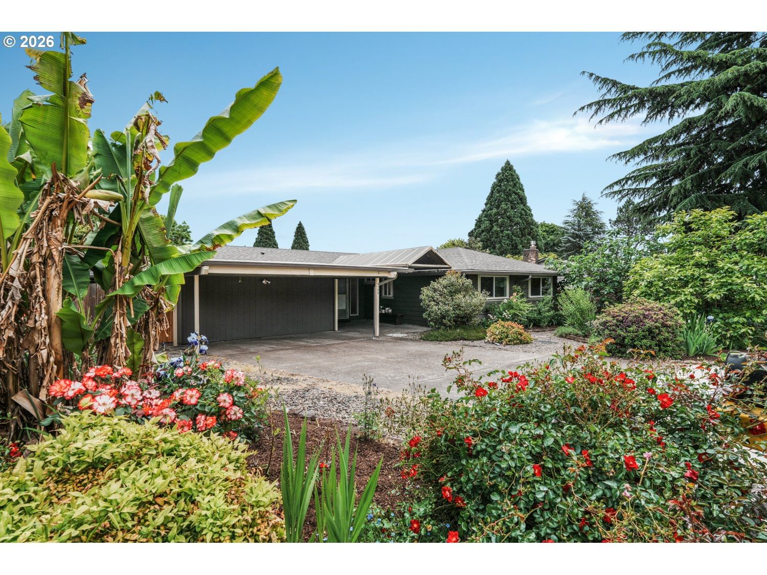 Listing photo 1 of 6