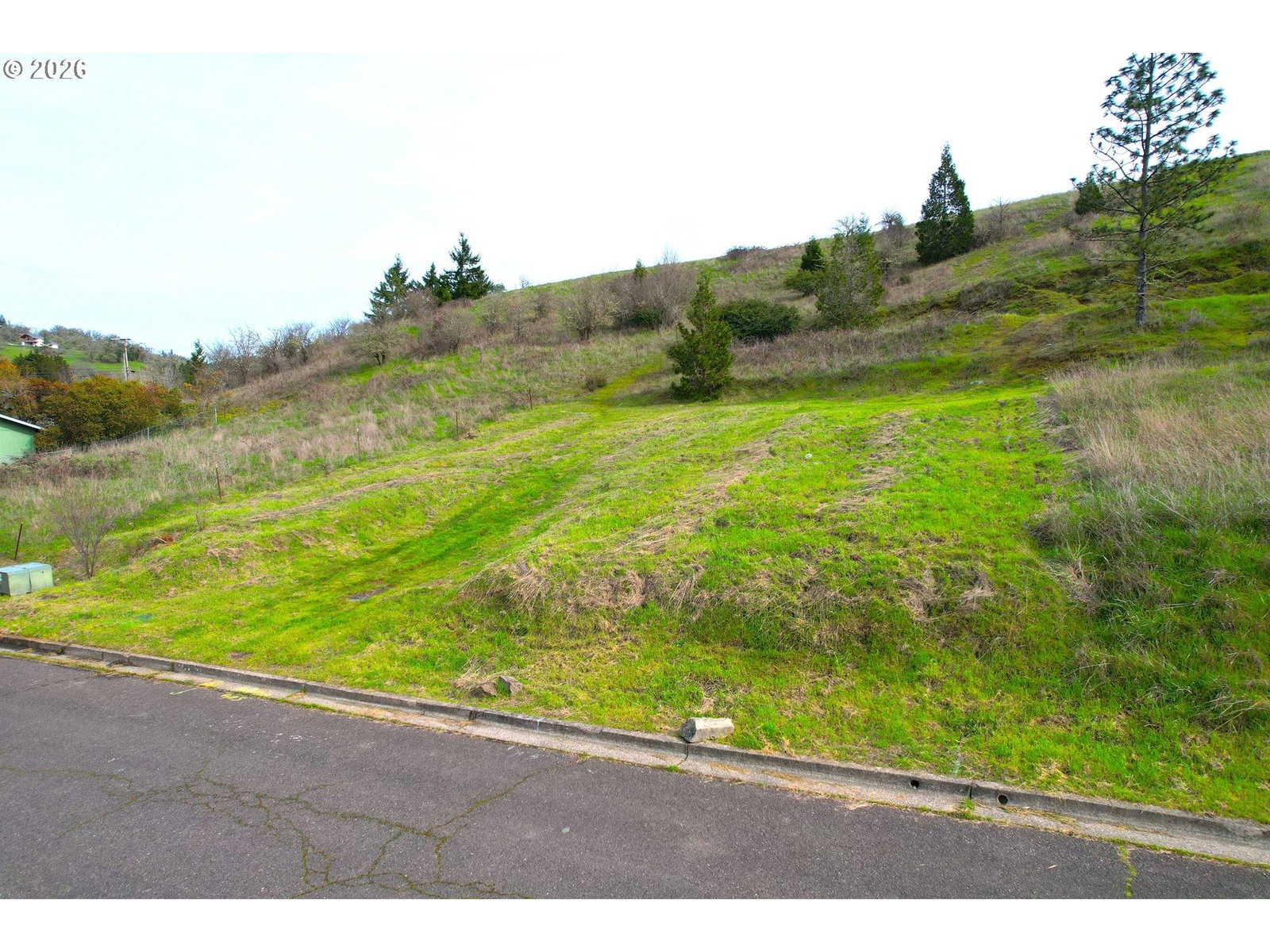 Primary listing photo, 195 NE SANDY TER, Myrtle Creek, OR, 97457