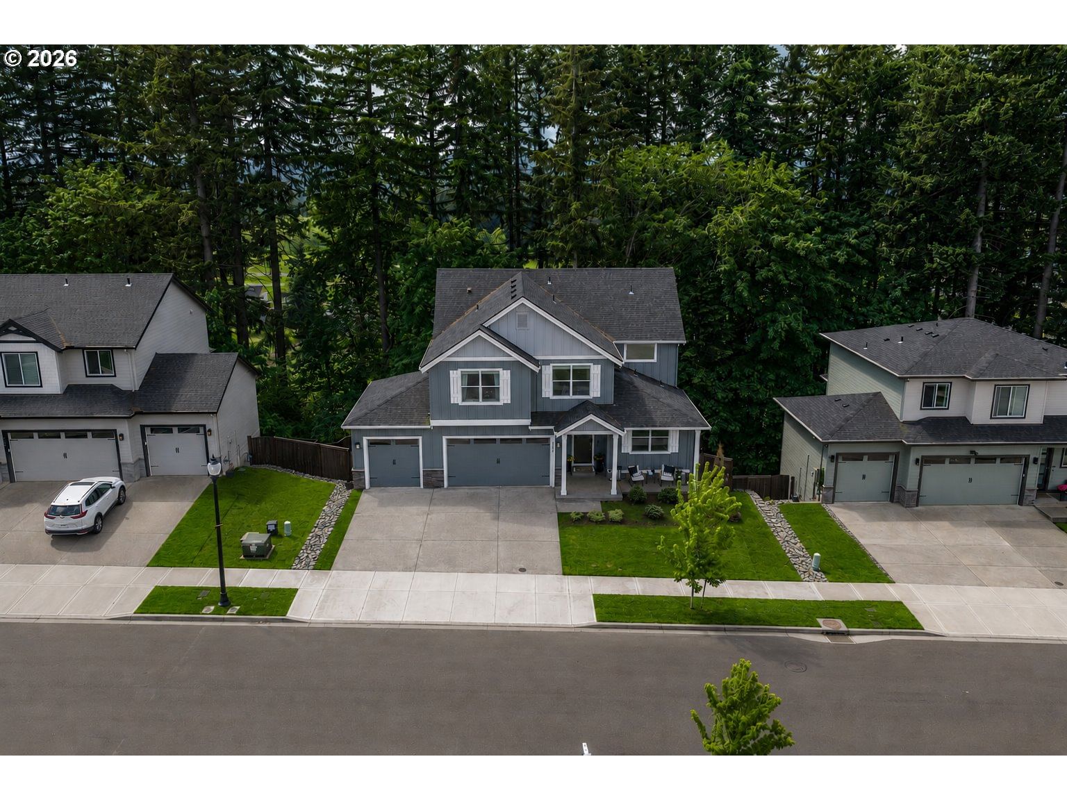 Listing photo 1 of 6