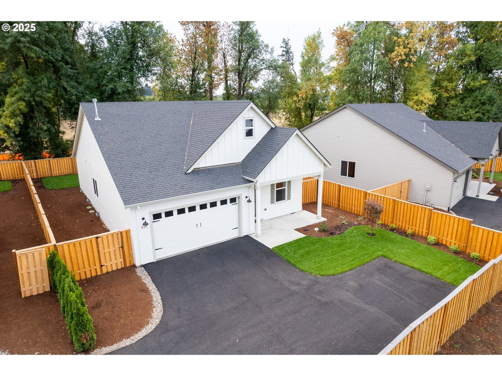 Primary listing photo, 855 OAKLEAF WAY, Silverton, OR, 97381