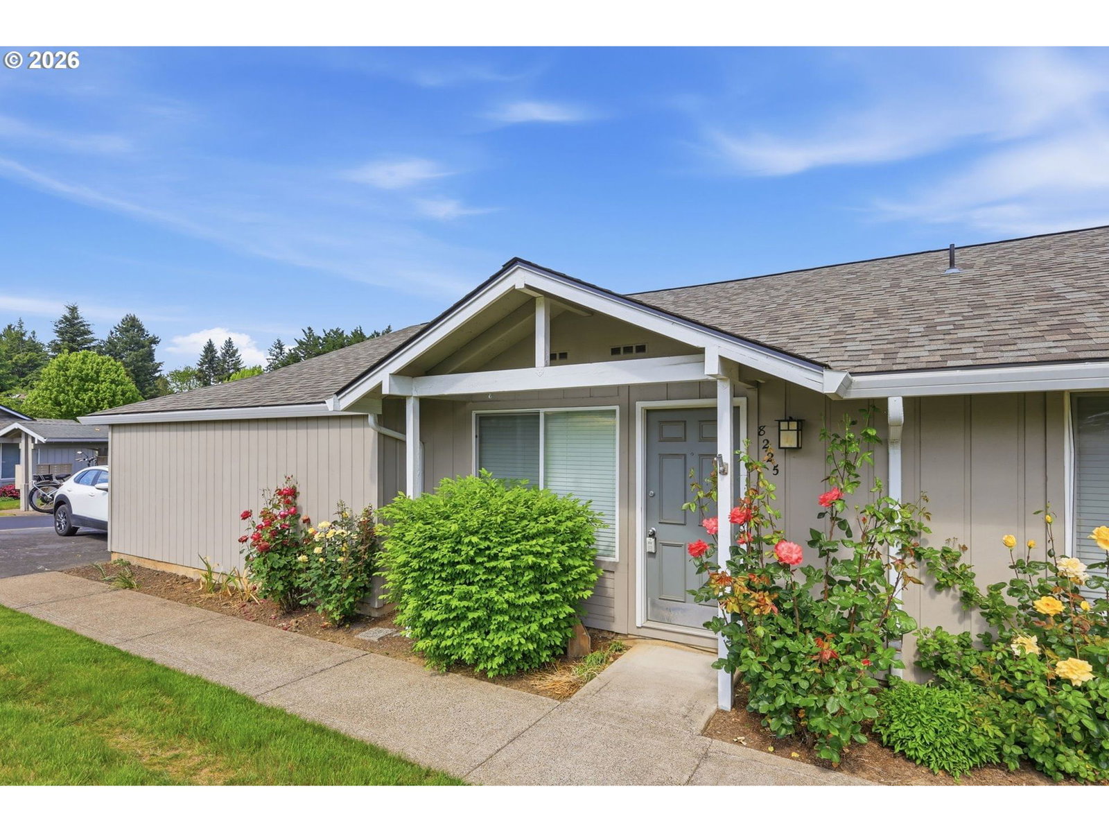 Listing photo 1 of 6