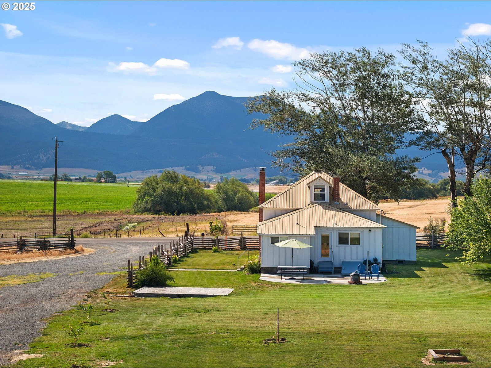 Listing photo 1 of 6