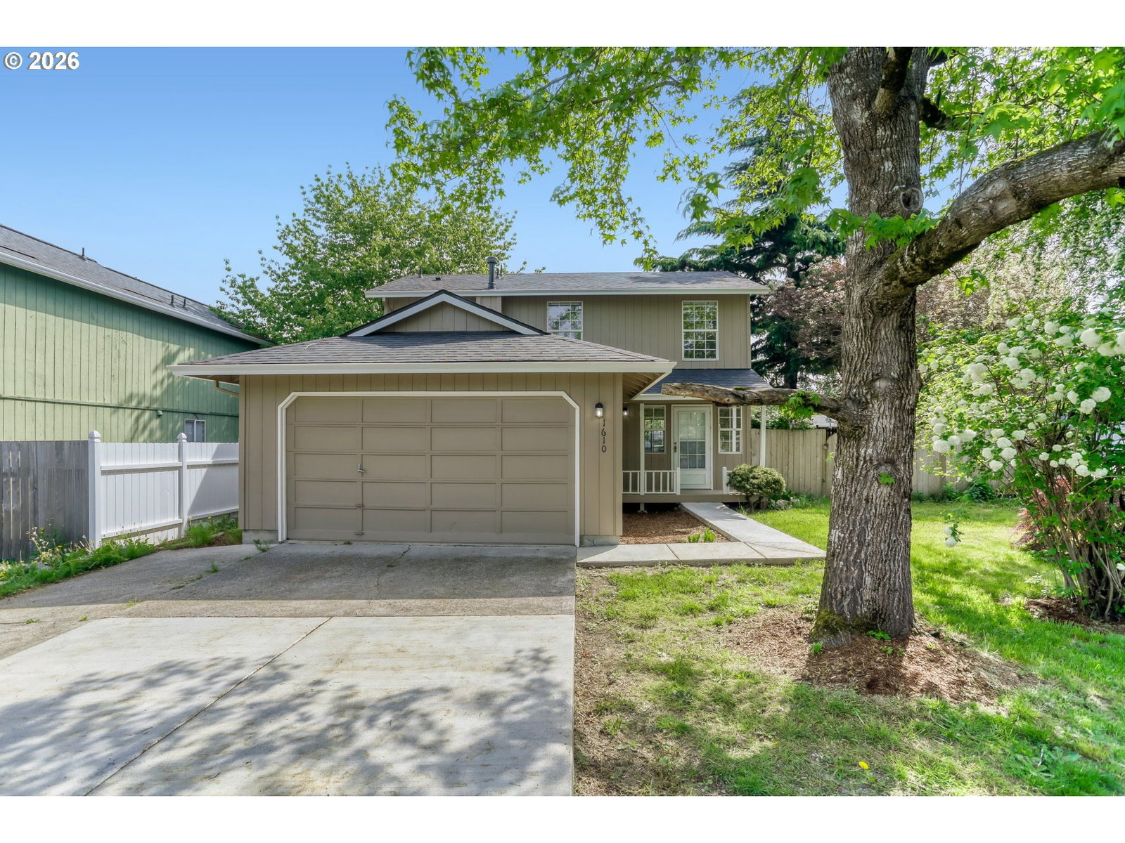 Listing photo 1 of 6