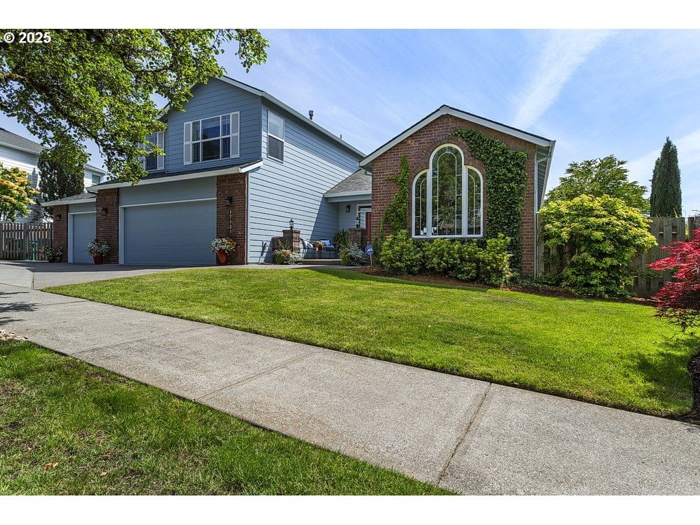 Primary listing photo, 17121 SE BEARSPAW ST, Portland, OR, 97236