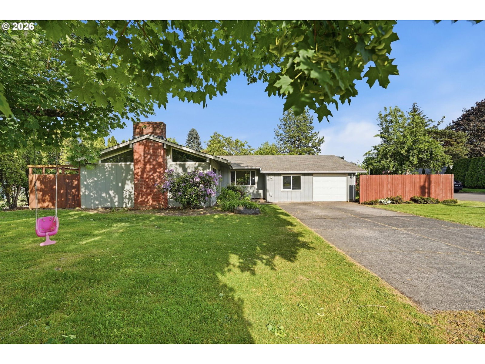 Listing photo 1 of 6