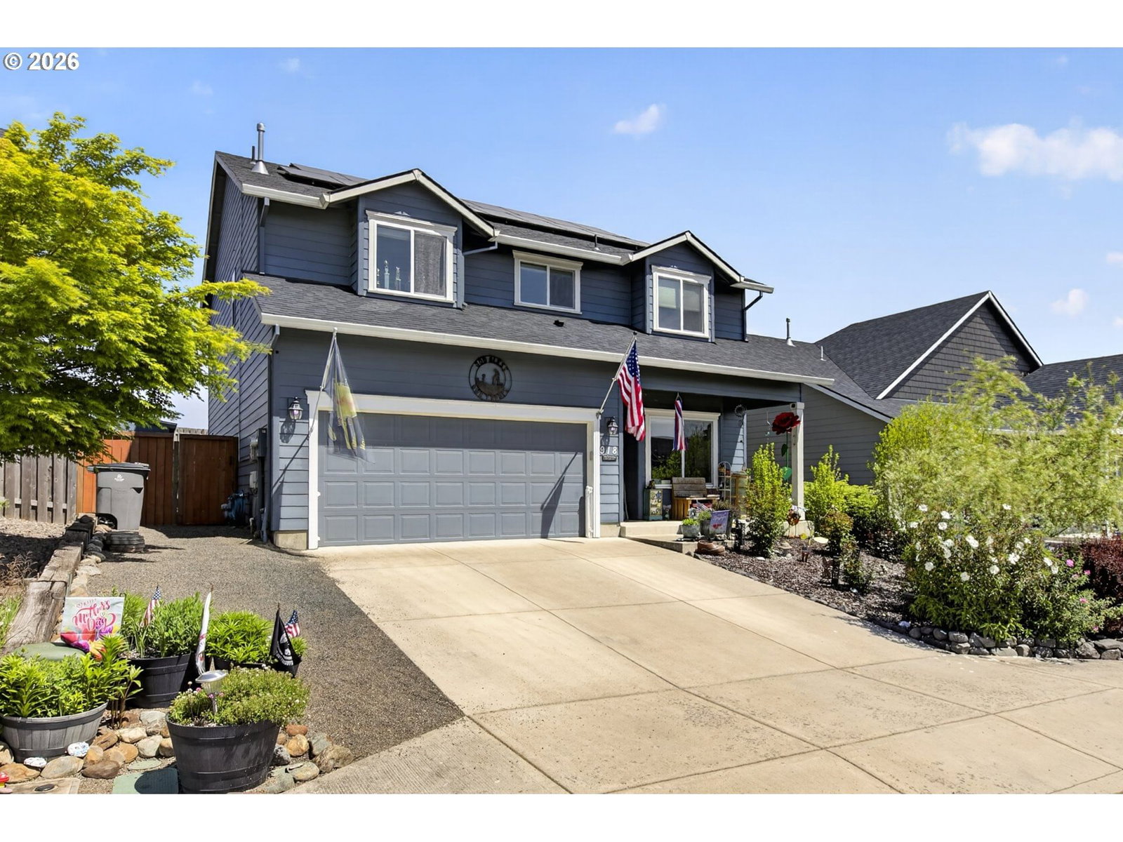 Listing photo 1 of 6
