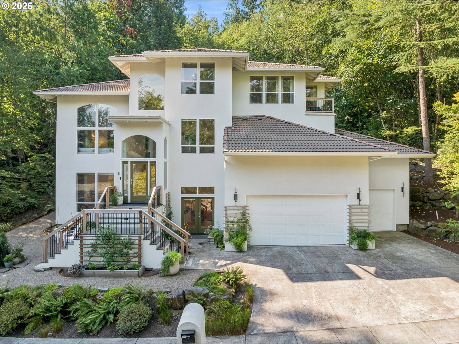 Primary listing photo, 5604 SW KNIGHTSBRIDGE DR, Portland, OR, 97219