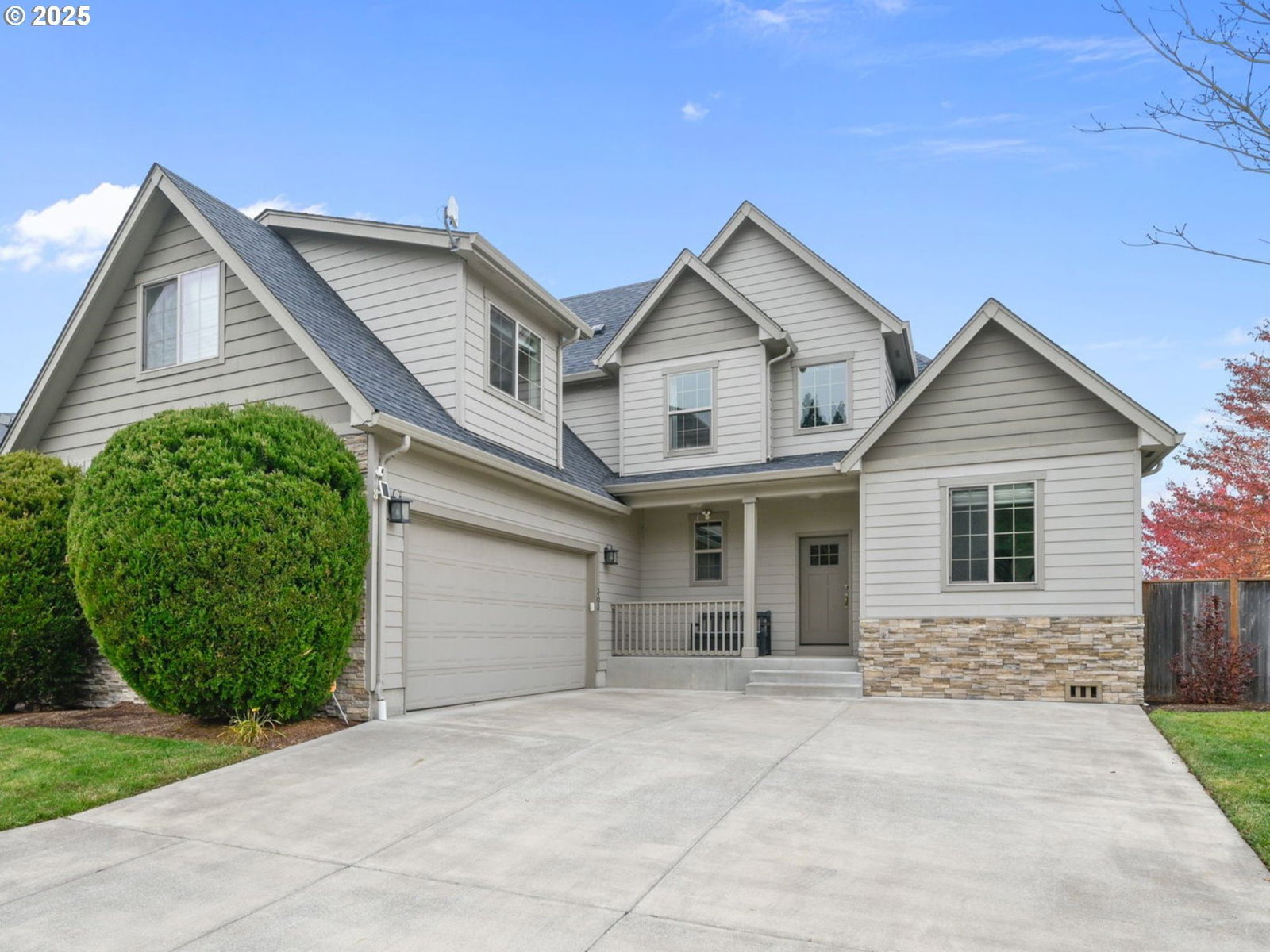 Primary listing photo, 303 LENORE LOOP, Eugene, OR, 97404