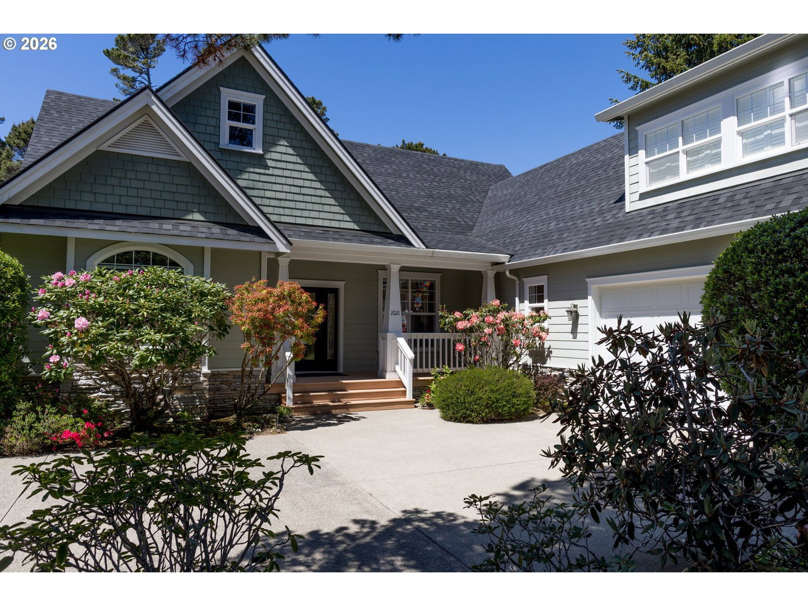Listing photo 1 of 6