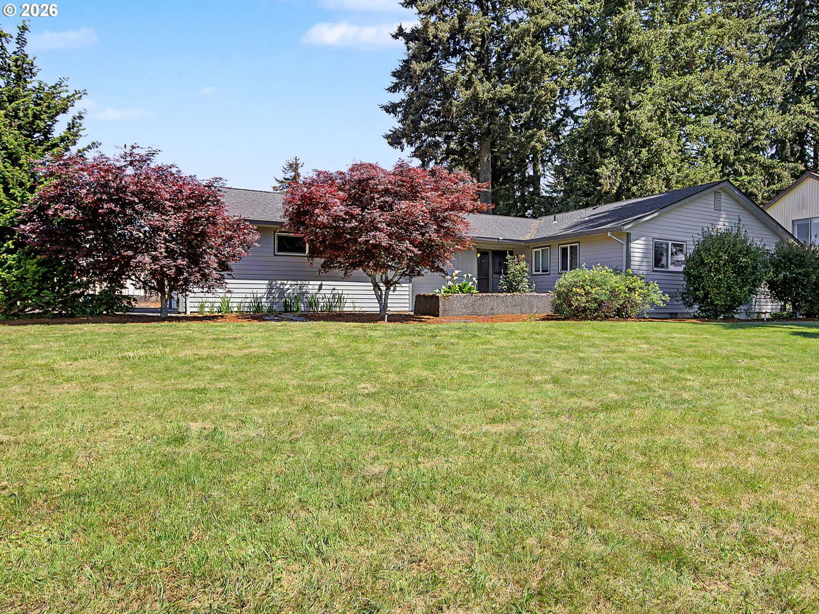 Listing photo 1 of 6